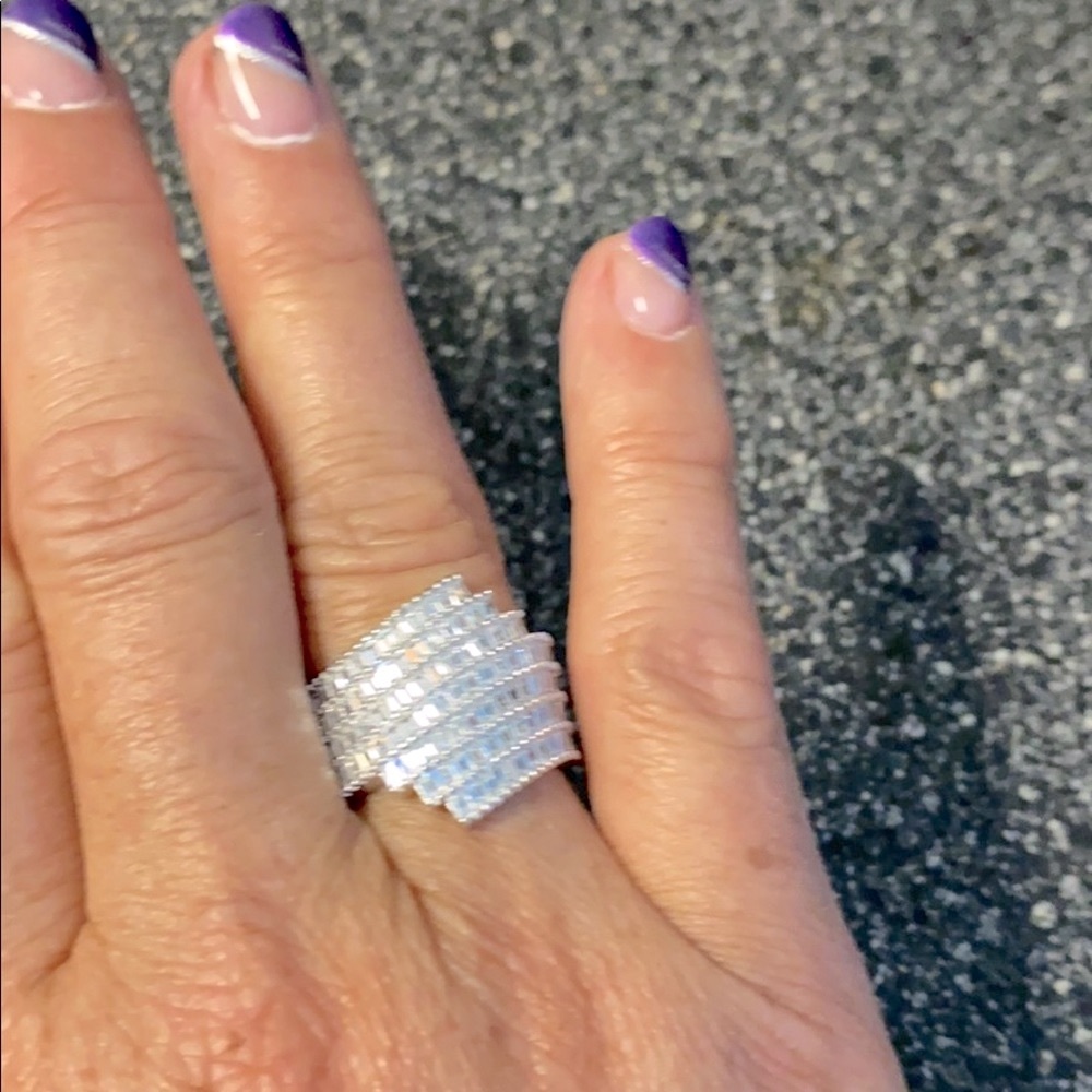 Bella Luce Ring - Picture 13 of 15